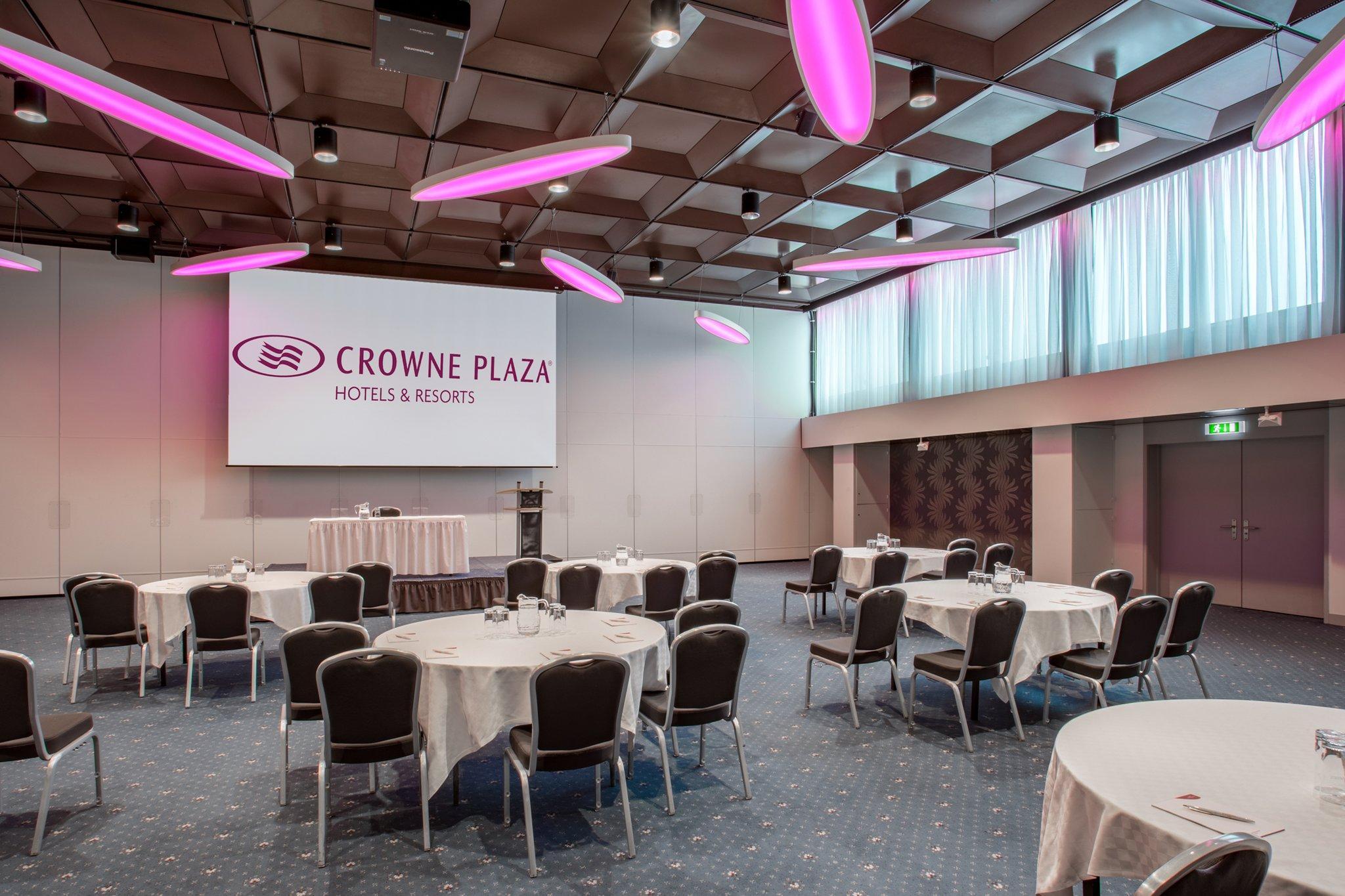 Crowne Plaza Zuerich By Ihg Hotel Ngoại thất bức ảnh