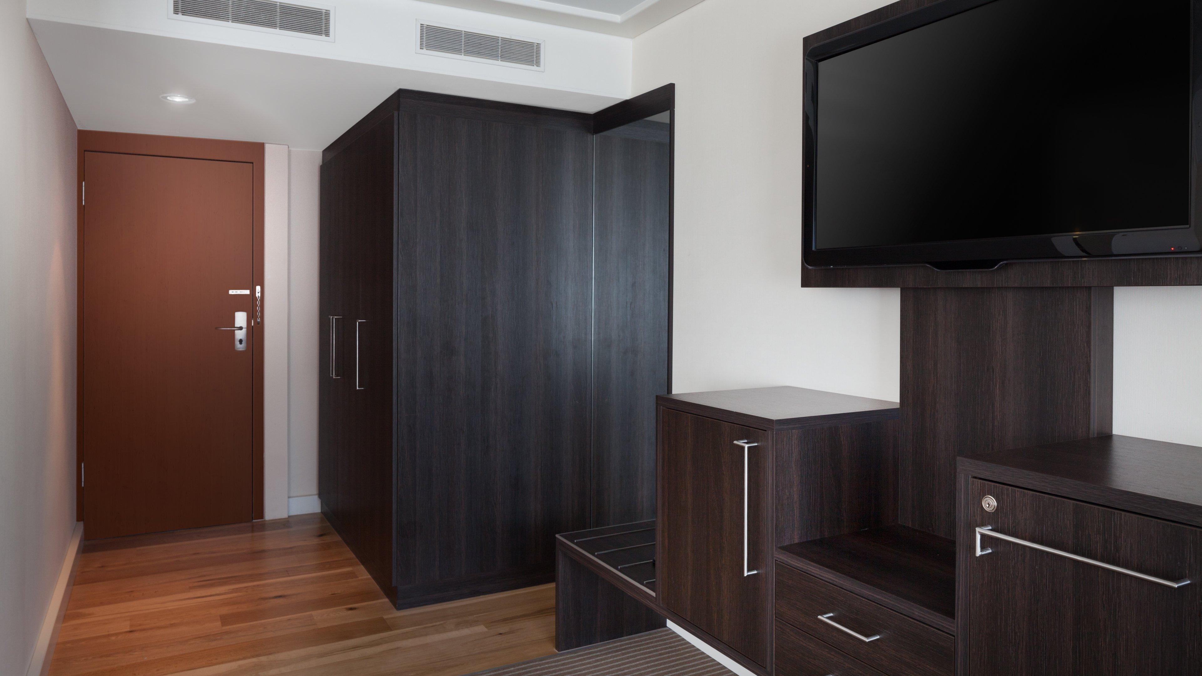 Crowne Plaza Zuerich By Ihg Hotel Ngoại thất bức ảnh