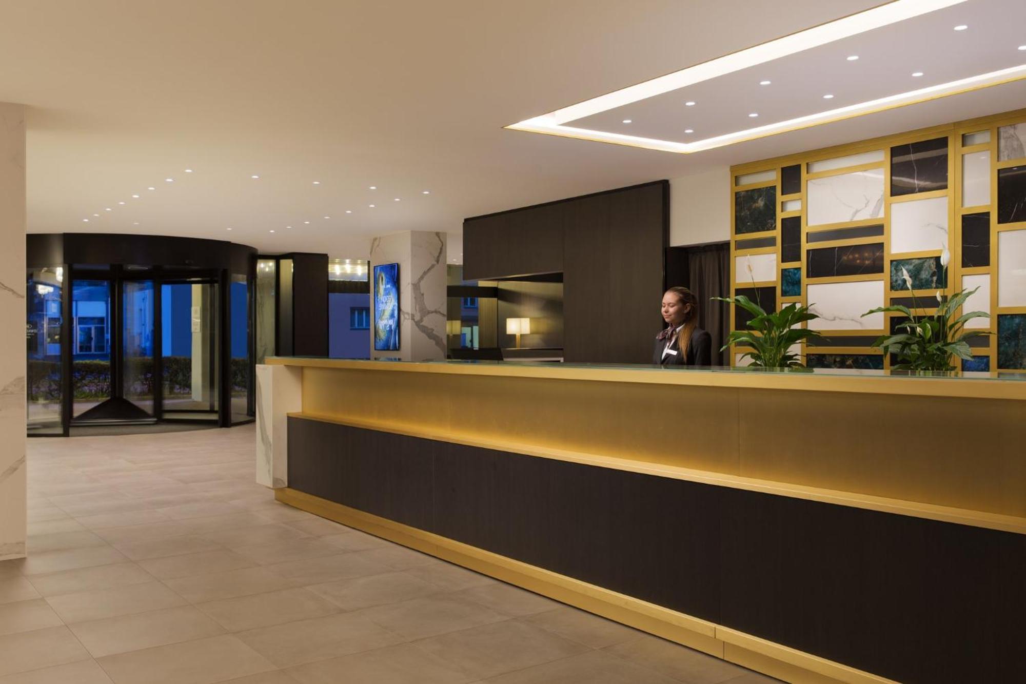 Crowne Plaza Zuerich By Ihg Hotel Ngoại thất bức ảnh
