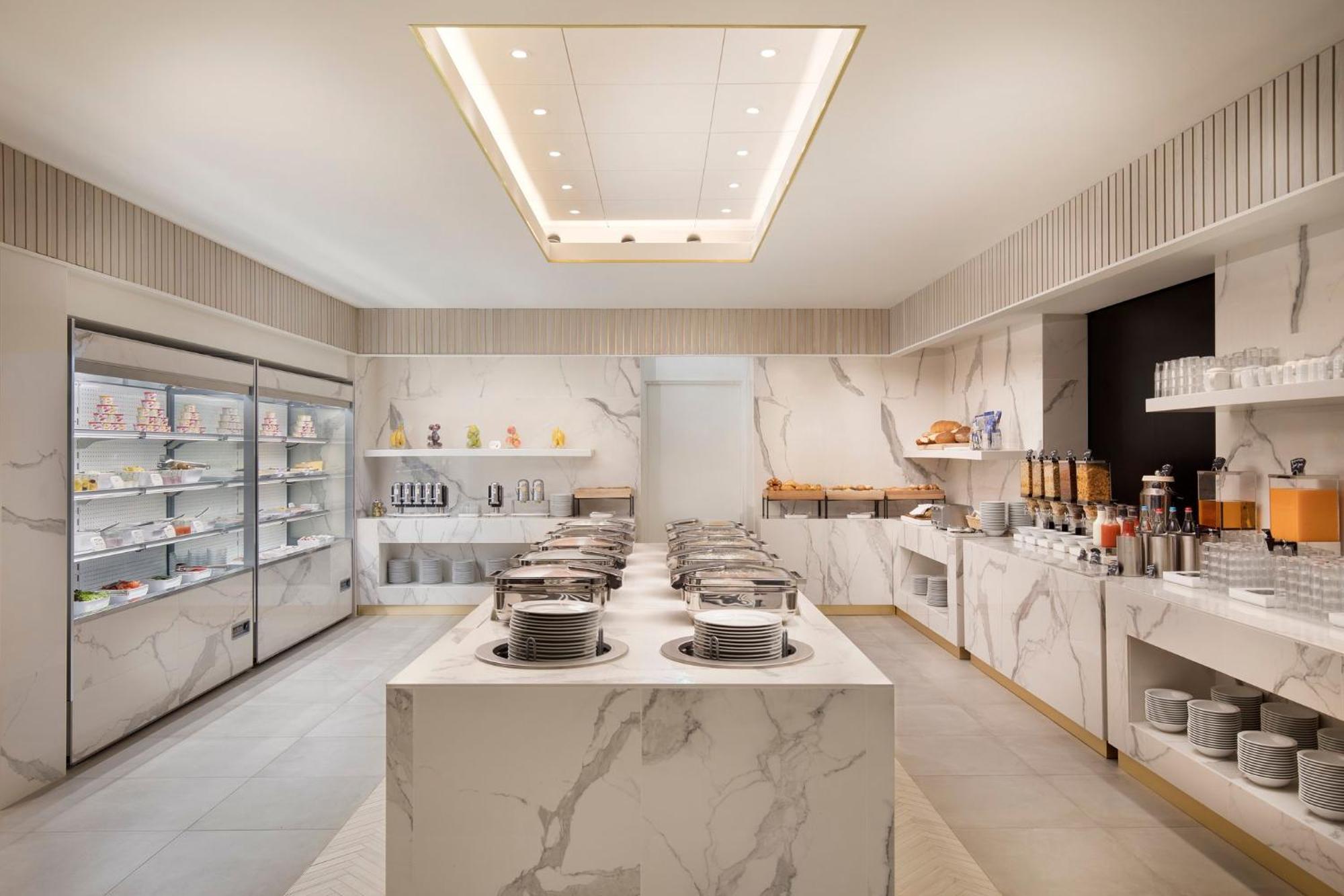 Crowne Plaza Zuerich By Ihg Hotel Ngoại thất bức ảnh