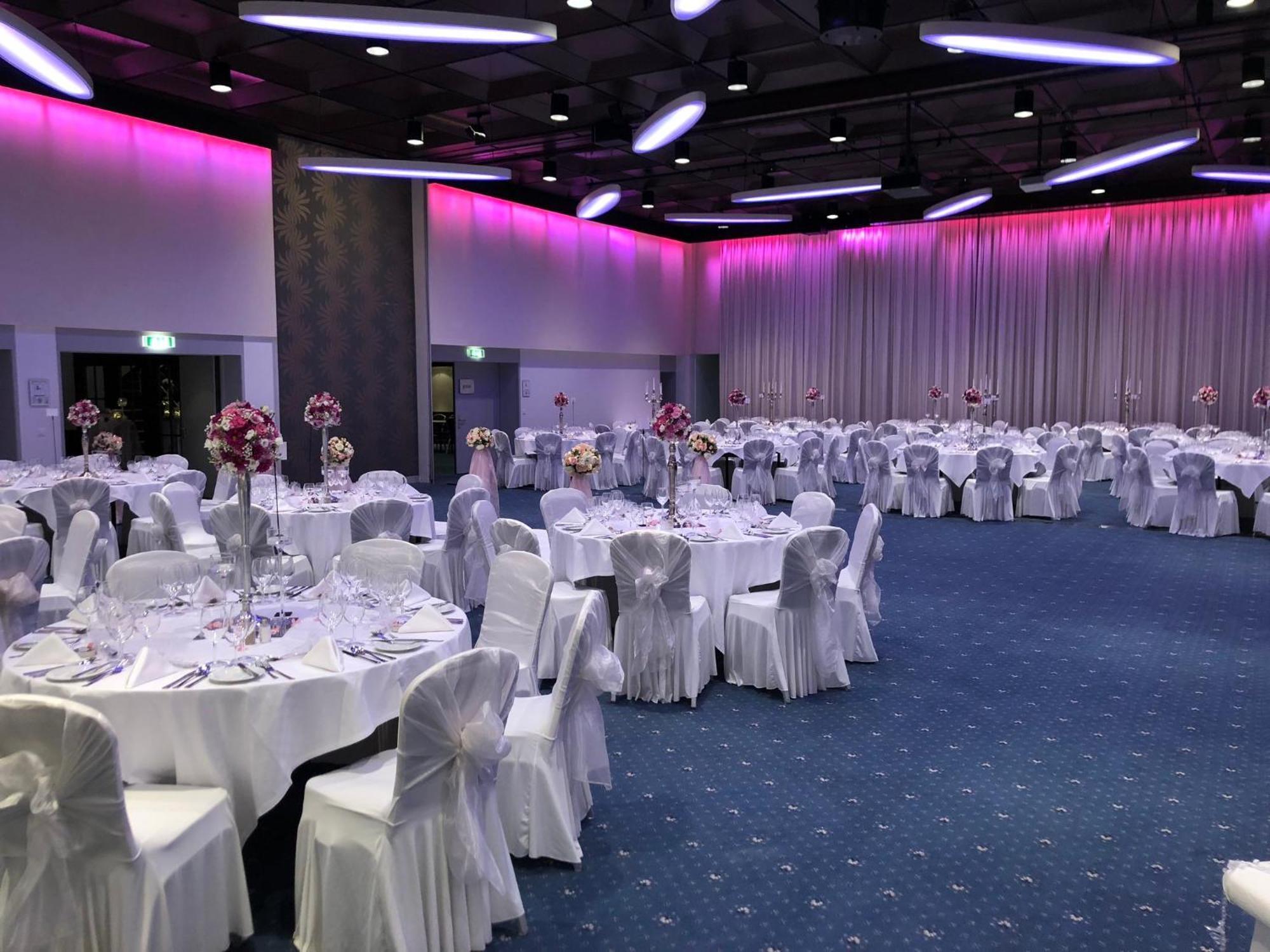 Crowne Plaza Zuerich By Ihg Hotel Ngoại thất bức ảnh