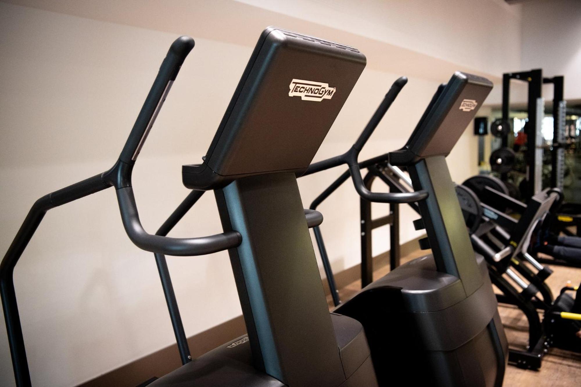 Crowne Plaza Zuerich By Ihg Hotel Ngoại thất bức ảnh