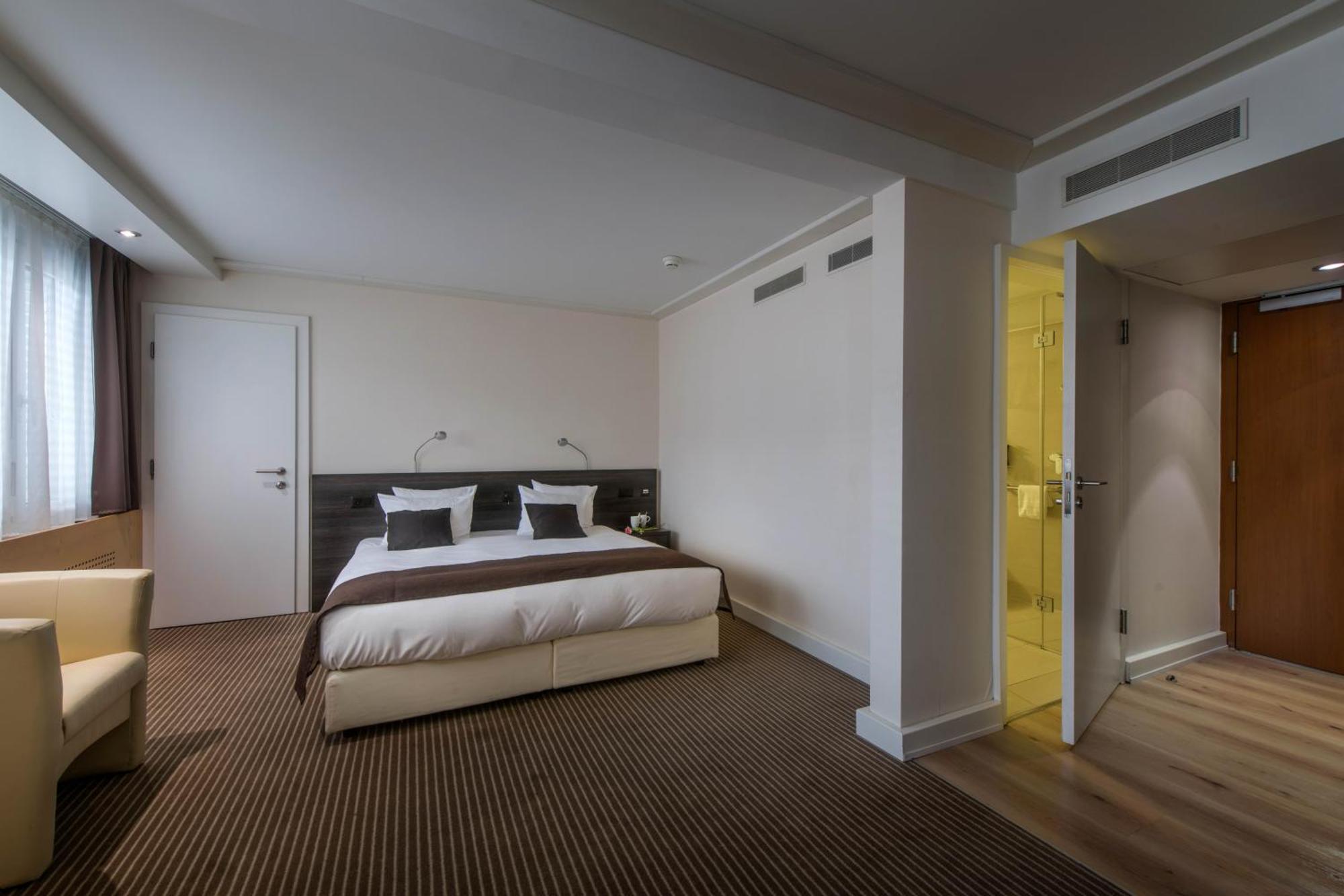 Crowne Plaza Zuerich By Ihg Hotel Ngoại thất bức ảnh