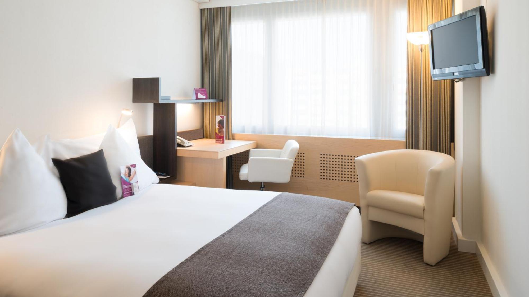 Crowne Plaza Zuerich By Ihg Hotel Ngoại thất bức ảnh