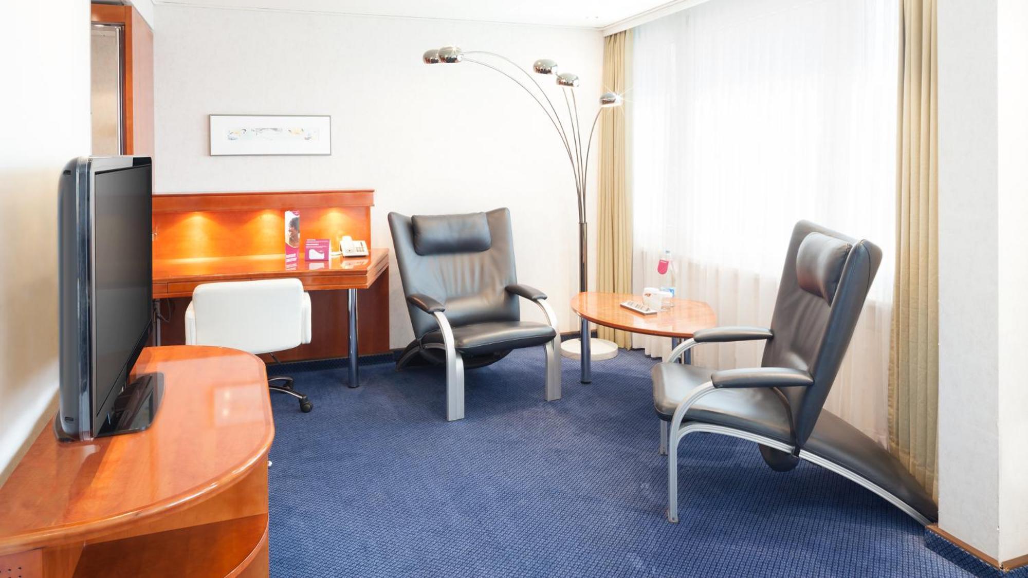 Crowne Plaza Zuerich By Ihg Hotel Ngoại thất bức ảnh