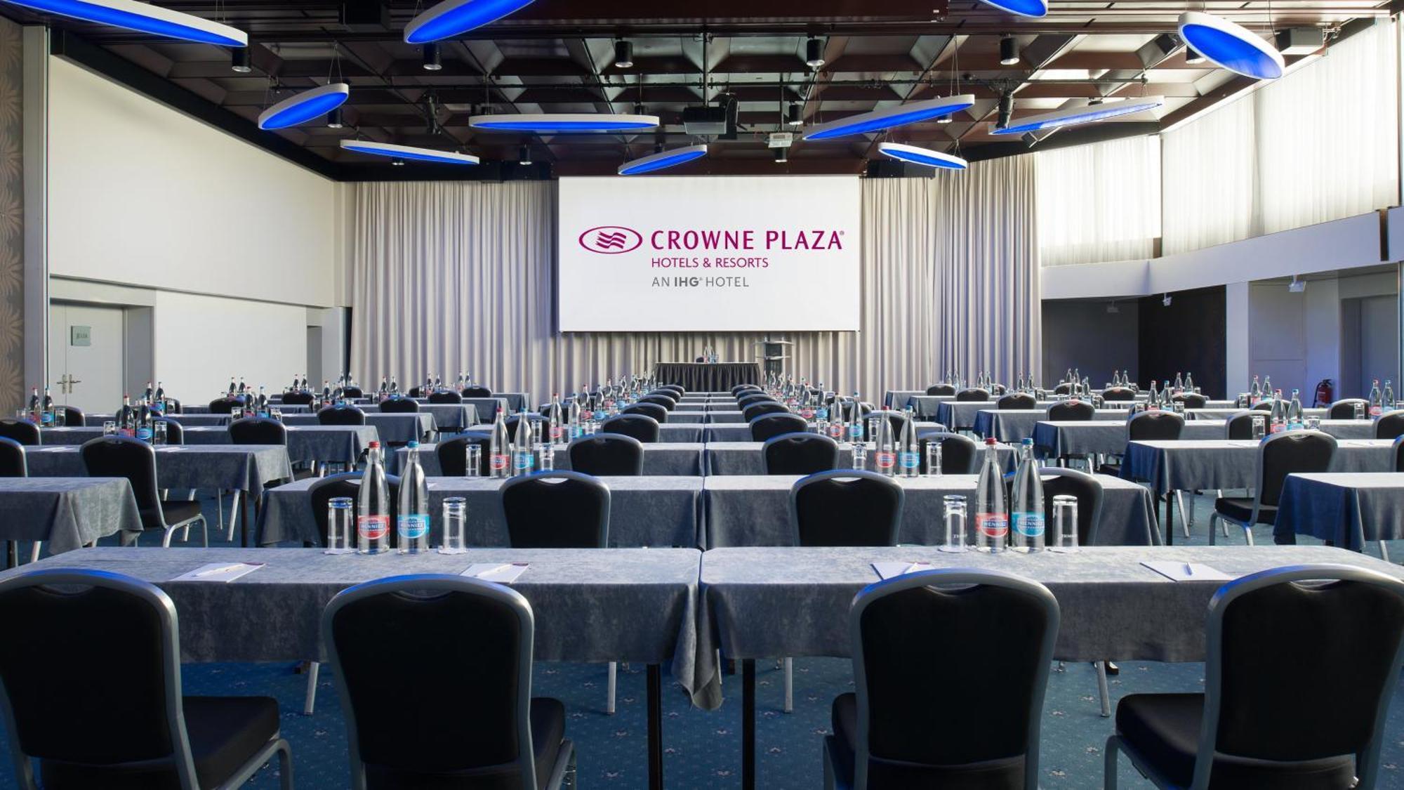 Crowne Plaza Zuerich By Ihg Hotel Ngoại thất bức ảnh