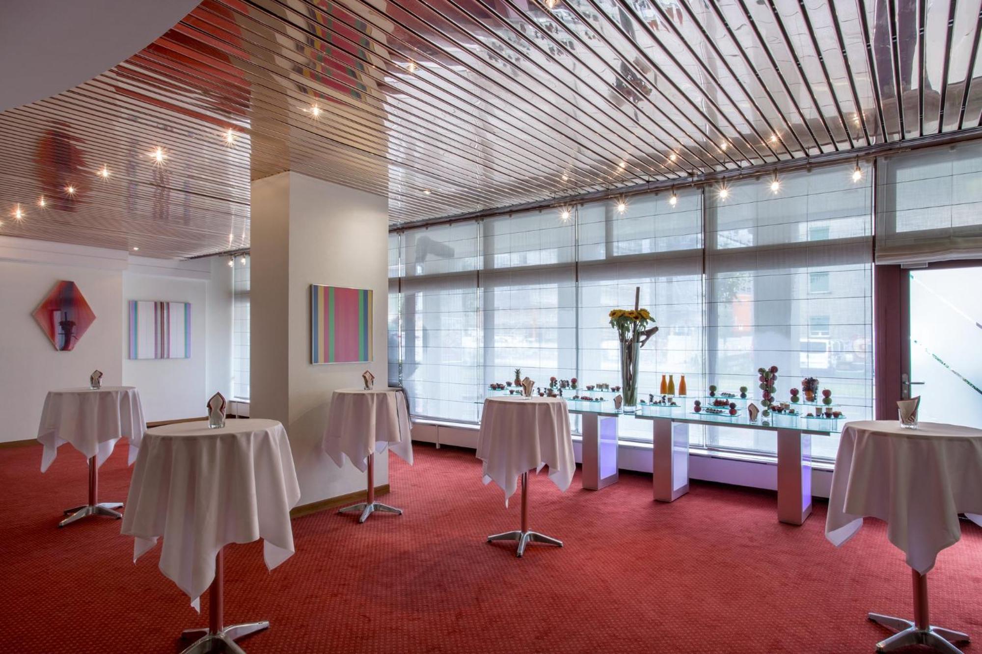 Crowne Plaza Zuerich By Ihg Hotel Ngoại thất bức ảnh