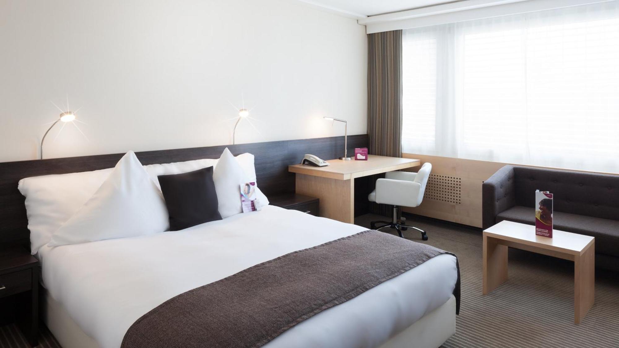 Crowne Plaza Zuerich By Ihg Hotel Ngoại thất bức ảnh